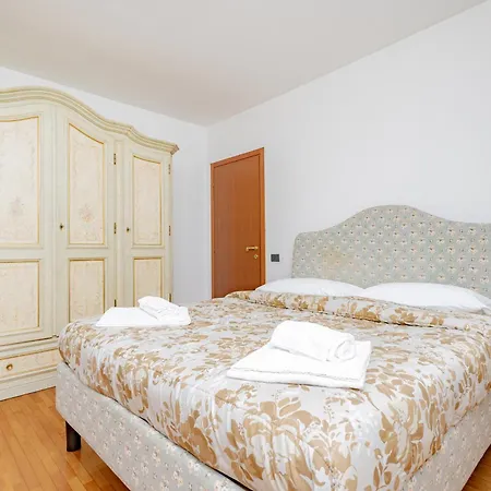 Apartment Holiday Time Bergamo